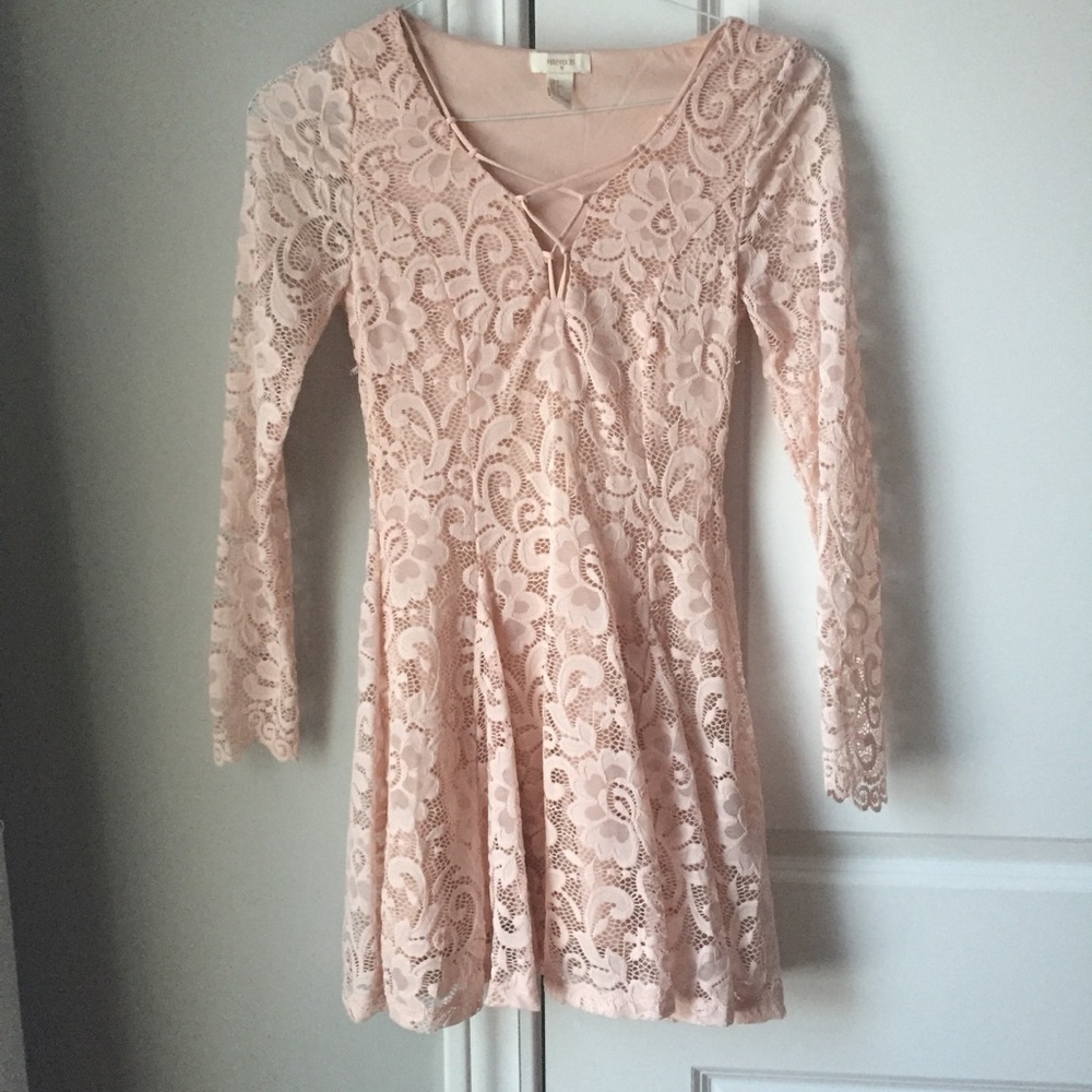NWOT beautiful blush lace lined dress - Picture 1 of 6